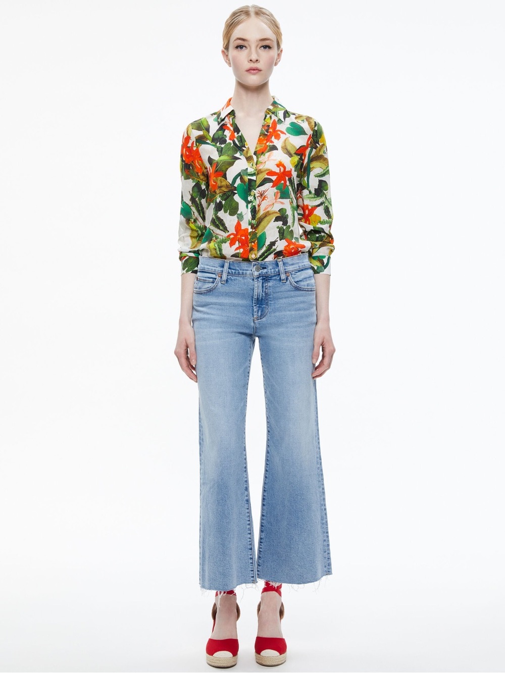 Alice + Olivia "Tropical Sunrise" Eloise Button-Front Silk Blouse | Size Medium